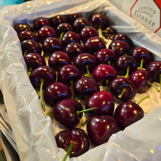 Red Cherry Heng Fruits