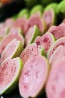 Guava - White/Pink (Thailand) Heng Fruits