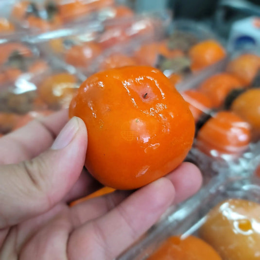 Persimmon Heng Fruits