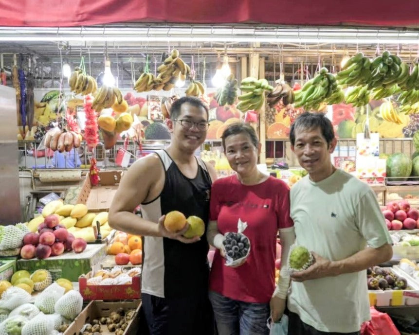 Ben and Ah Heng at Heng Fruits today