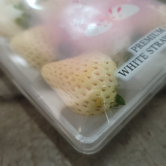 Strawberry (Japan) Heng Fruits